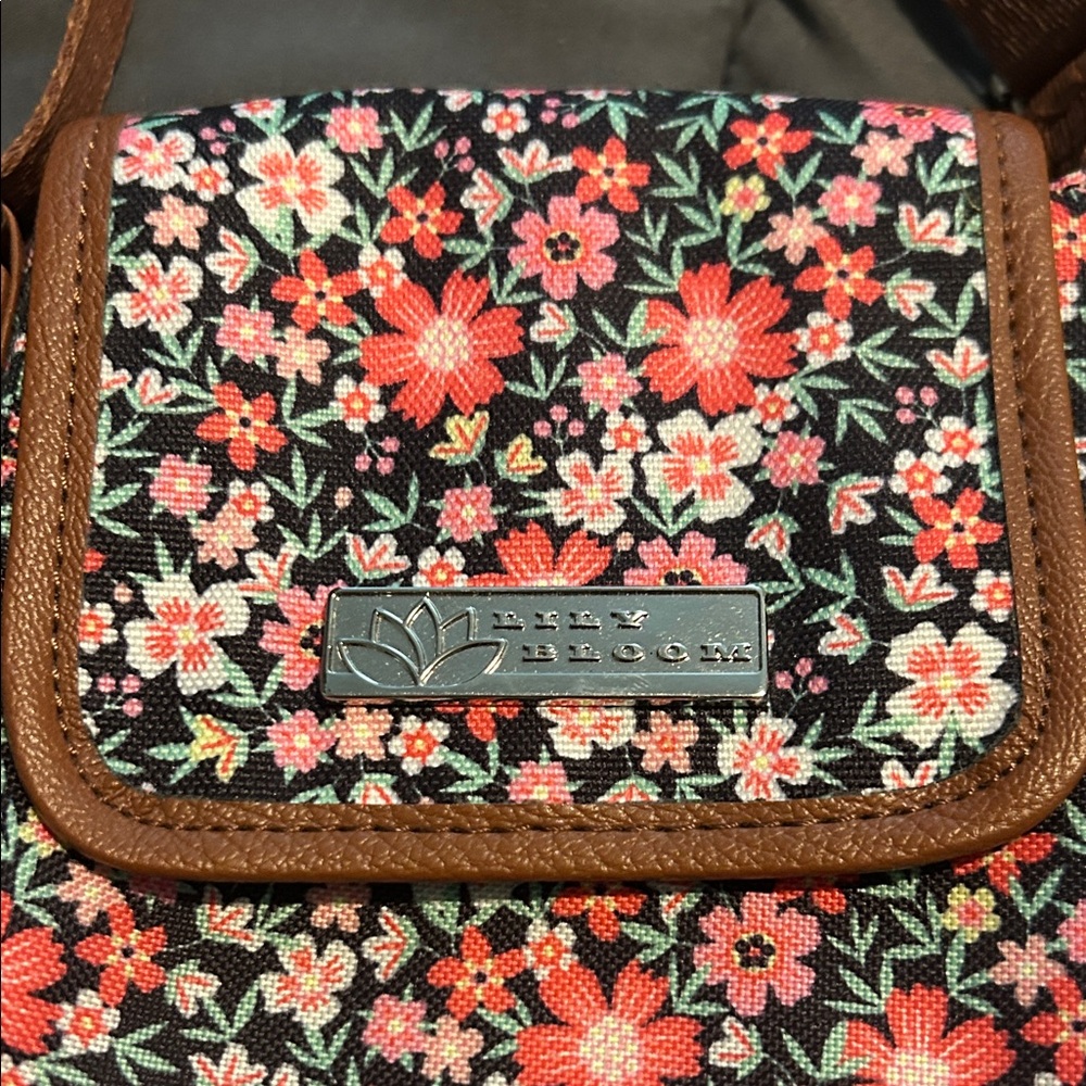 Floral Crossbody Bag- Lily Bloom - Picture 3 of 6